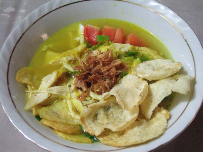 Soto Kadipiro Yogyakarta: Sarapan Legendaris dengan Kuah Gurih yang Konsisten dari Dulu 1 soto kadipiro yogyakarta sarapan legendaris cover.jpg